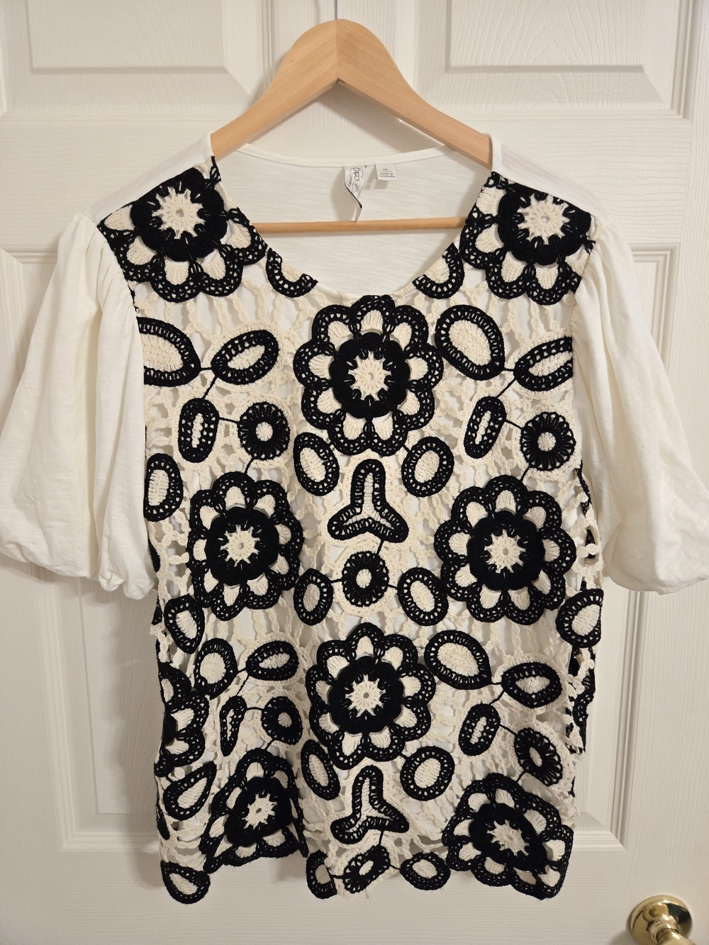 Cato Crochet-Overlay Puff Sleeve Women’s Top - White & Black Size XL